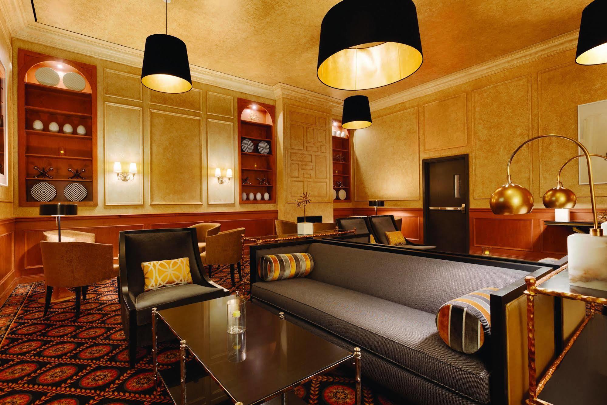 Executive Hotel Le Soleil New York Buitenkant foto